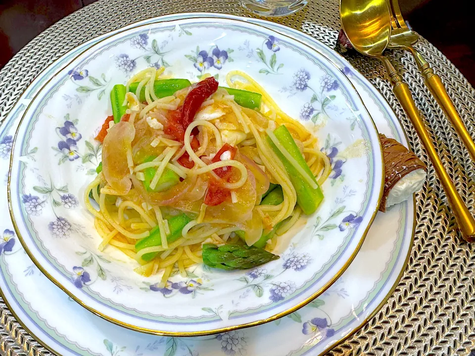 素敵なランチを食べた日のお夕飯はパスタのみ。|Seikoさん