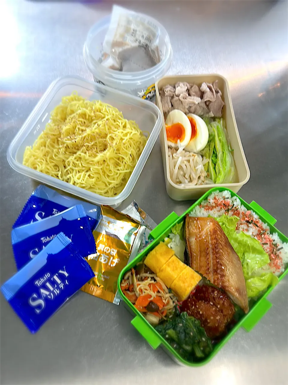 R7.5/16 𝙵𝚛𝚒.  ·͜·♡つけ麺&焼き魚弁当👨🏻‍🍳|hamakoさん