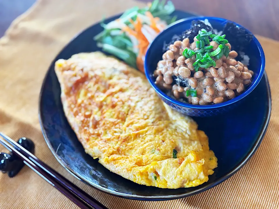 あおさたれ納豆はば海苔ごはんと納豆しらすオムレツ🐣|きいろさん