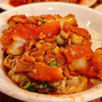 Tender, Fatty & Flavorful Braised Pork Hock w/ Egg Noodles 🐷🥢🤤