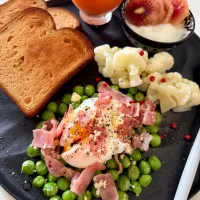 ひろりんさんの料理 採りたてグリーンピースでサイゼリアの青豆サラダ風🫛|ゆかりさん