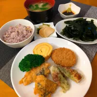 ☆ワンプレート　☆刺身わかめ　☆そばだれ大根　☆雑穀ご飯　☆味噌汁| chikakoさん
