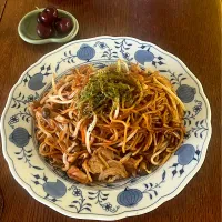 ブランチ♯焼きそば♯アメリカンチェリー🍒|小松菜さん