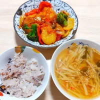 2025 0517　エビチリ　たけのことかにかまの中華スープ|いもこ。さん