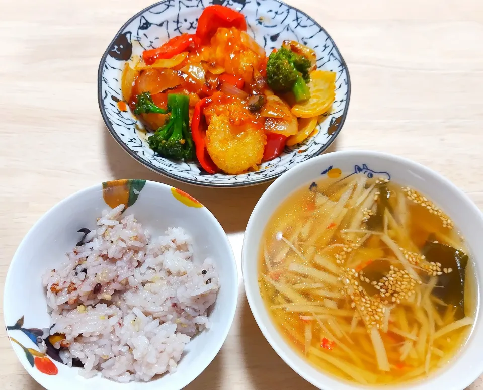 2025 0517　エビチリ　たけのことかにかまの中華スープ|いもこ。さん