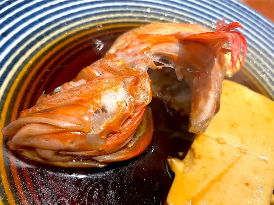 5月15日・和食アラカルト・⑥キンキの煮付け（一尾は多いと言われ半身にしたら、食べれる所があんまり無かった😱💦）|山勝さん