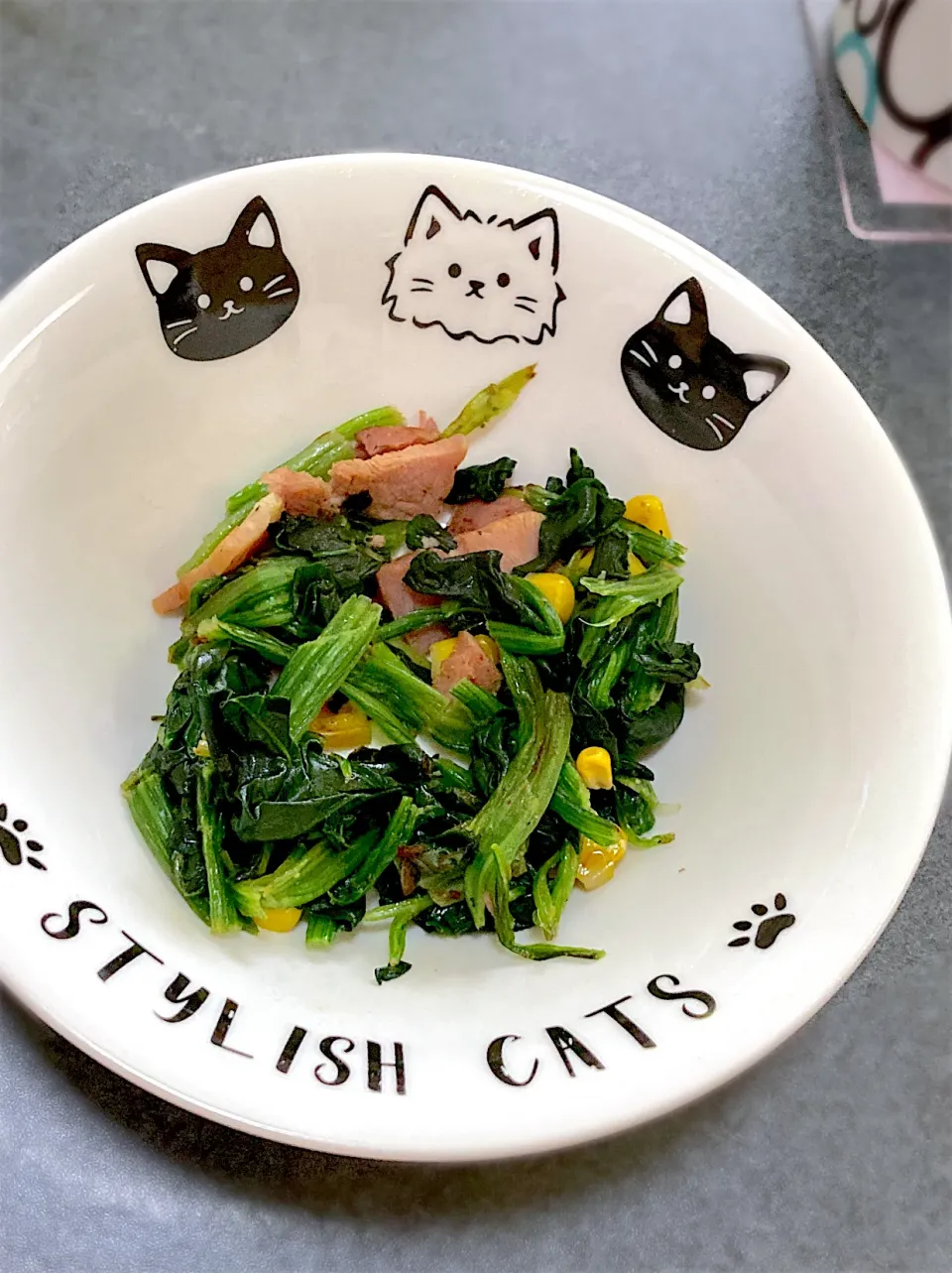 ほうれん草のマーガリン炒め　お昼の副菜|ひなつぶさん