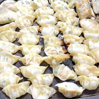 餃子🥟|4jinoanataさん
