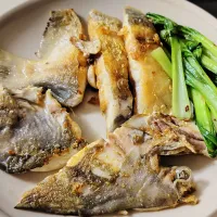 Pan fry pomfret with steamed rice  and veggies|🍒lynnlicious🍒さん