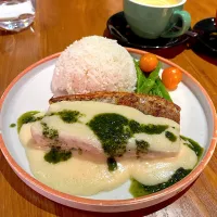 Grilled barramundi fillet with pesto cream sauce with rice|skyblueさん