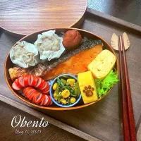 鮭弁当🍱|まぁちゃんさん