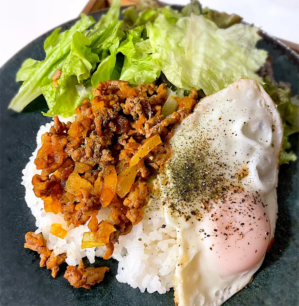 丸めないハンバーグ丼|meronさん