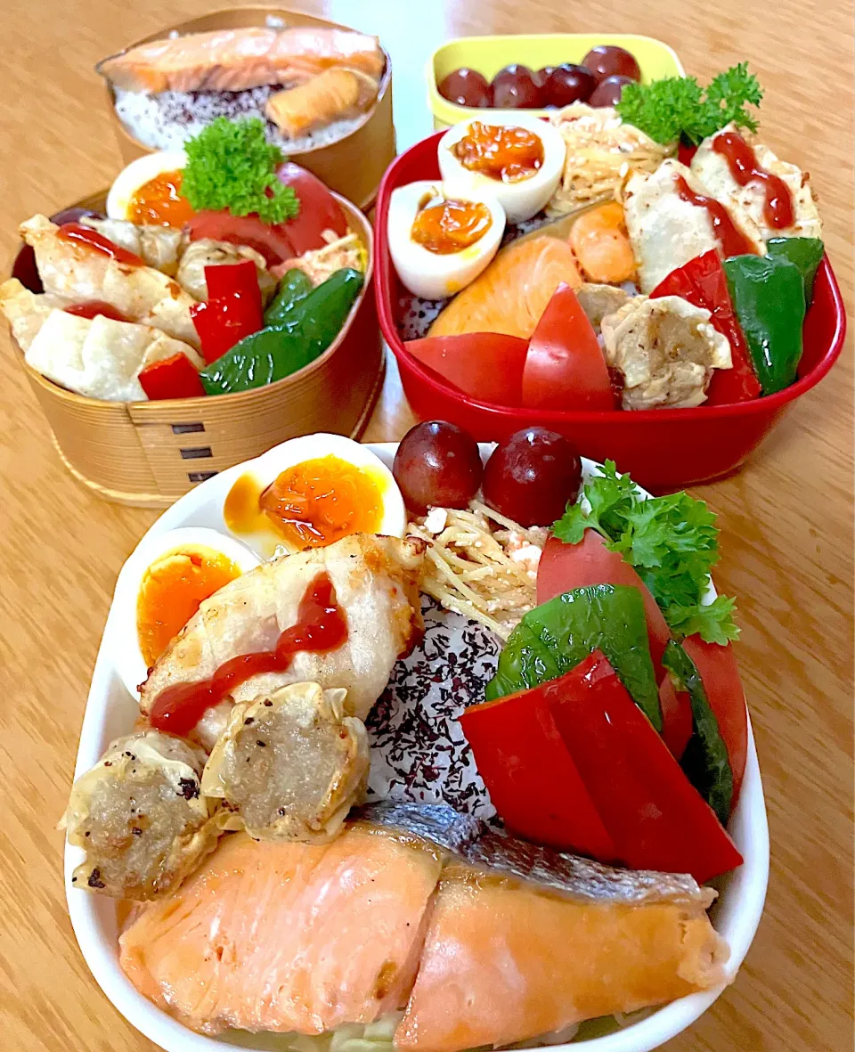 家族お弁当🍱ᕙ( ˙-˙ )ᕗ♡︎❤️|ふみぃさん