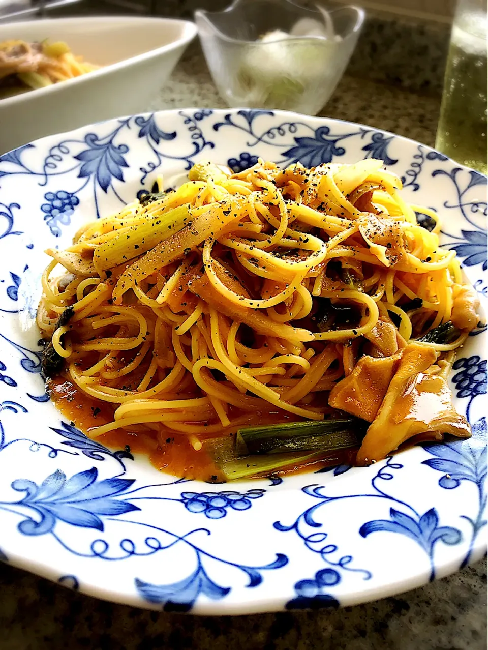 小松菜ベーコンのトマト風クリームパスタ🍝|ヨウコさん