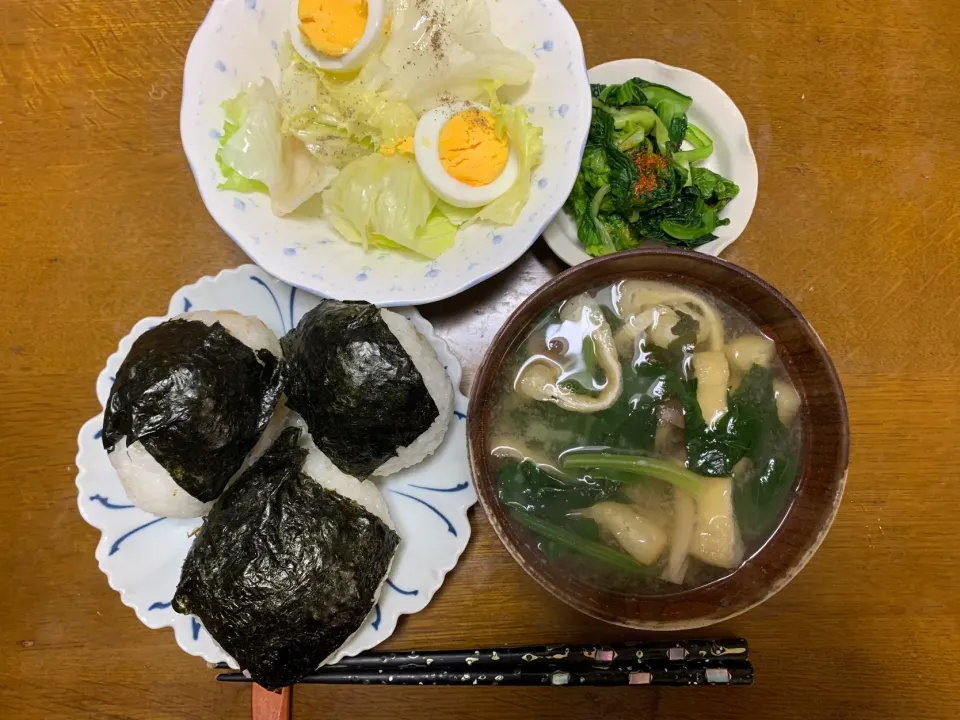 昼食　おにぎり定食|ATさん