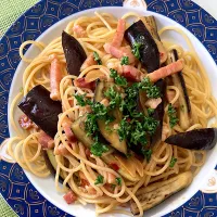 ナス🍆とベーコン🥓のパスタ🍝|ジュンコ バイヤーさん