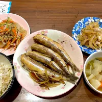 メギスの煮付け　和風野菜スープ　大根と蒟蒻のきんぴら　中華風春雨サラダ|おさむん17さん