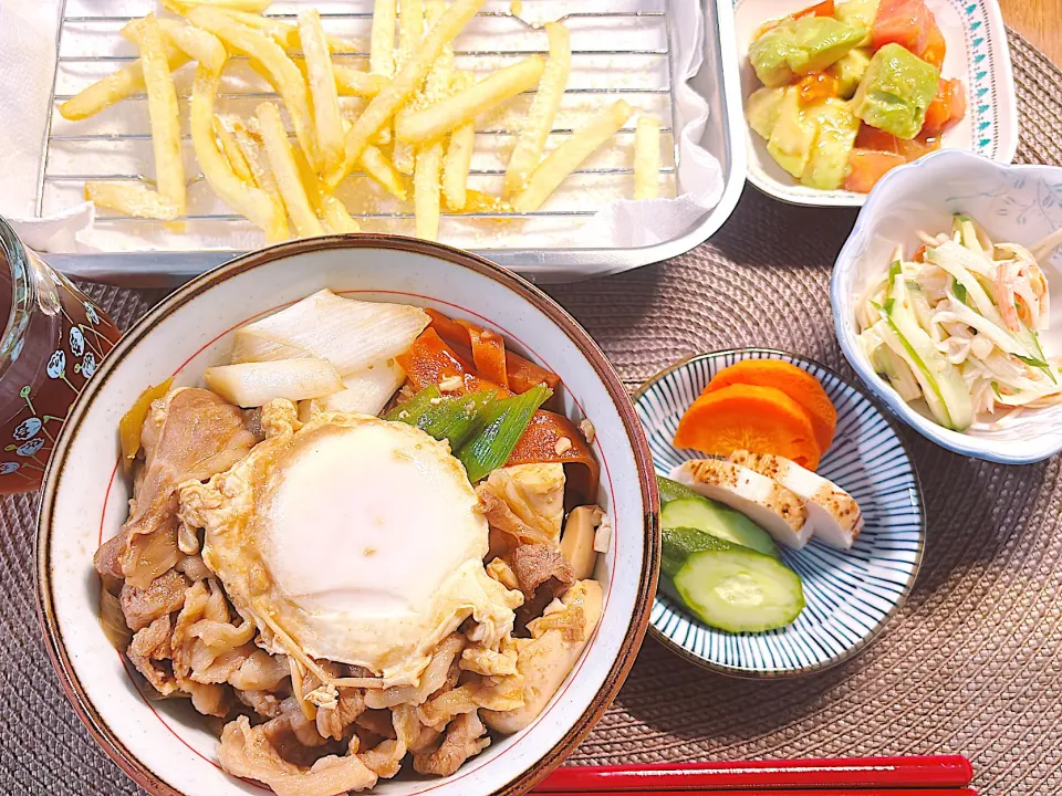 すき焼き丼と副菜色々|ゆうかさんさん