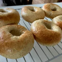 ムッチリ全粒粉ベーグル