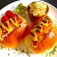 朝ごはんは🌭ロールパンホットドッグ|KANAさん
