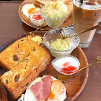 レーズンパンモーニング🍞| Kaori Setsuwaさん