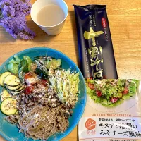 昨日のランチ♡サラダ蕎麦| さくたえさん
