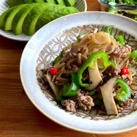 ピーマンと糸こんの炒め物| おさかなさん