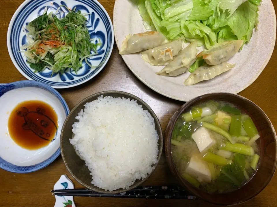 夕食　餃子🥟定食|ATさん