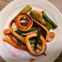 イカとアスパラのオイスターソース炒め