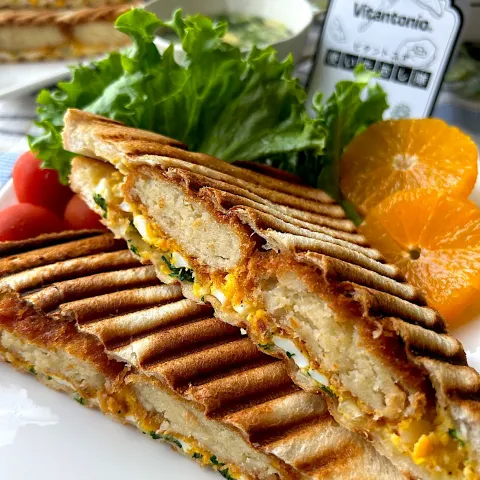 「ワッフル＆ホットサンドベーカー（VWH-600）」を使ってみたSnapdishの料理・レシピ写真:【ビタントニオ使いたおし隊💛ワッフル&ホットサンドベーカー】マルチサンドプレート de コロッケのタルタルサンド