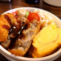 コロッケと白身魚フライ弁当(*^^*)|しーPaPaさん