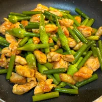 にんにくの茎と鶏肉の甘辛味炒め|みちさん