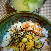 鮭ご飯TKG|すくらんぶるえっぐさん