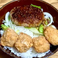 ☆ハンバーグとから揚げ丼|まぁたんさん