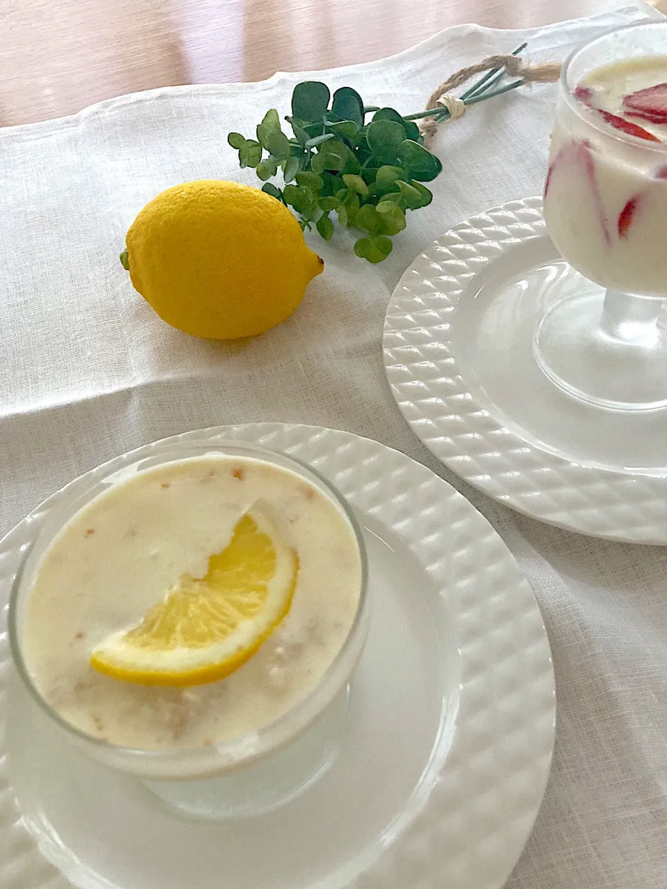 レモン🍋と苺🍓のグラスレアチーズケーキ|花🍀さん