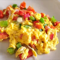 Good morning🌞 scrambled eggs with red green peppers butter tomatoes 😘🤤😋💕☕|🍒lynnlicious🍒さん