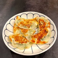 春キャベツとニラたっぷりの餃子|Tae's yumyum♡さん