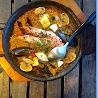 〆はやっぱり魚介（海老・イカ・ムール貝・アサリ）のパエリア　BAR DUFI （バル ドゥフィ） - 国際センター/スペイン料理 | 食べログ
https://s.tabelog.com/aichi/A2301/A230101/23036568/|なびさん