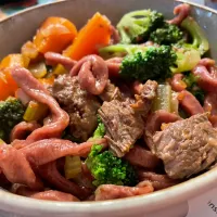 Red wine braised beef and homemade beetroot noodles|reigineさん