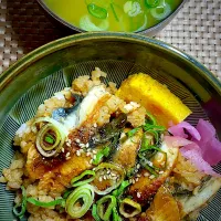 鰻丼| すくらんぶるえっぐさん