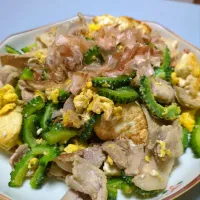 豚肉大盛りゴーヤーチャンプルー|闇夜の狸さん
