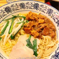 ＊🇹🇼台湾料理屋さんで、ルーロー汁なし麺♪＊|ultramarineさん