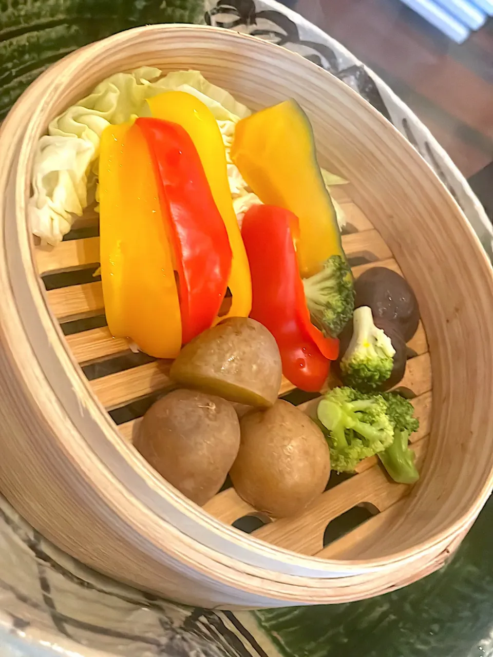 お野菜の蒸籠蒸し　深沢の名水で　アンチョビソース|Junko Iimuraさん