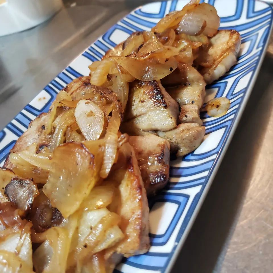 ロース肉をただ焼いただけ|hidetoさん