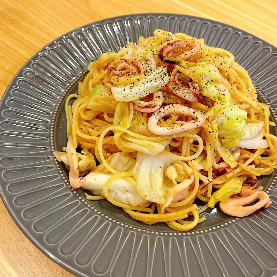イカと春キャベツのパスタ|かわうそcookingさん