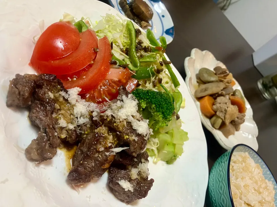 ステーキと筑前煮|tatsuponさん
