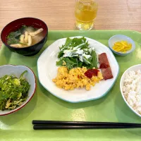 寮の朝ごはん😋|すかラインさん