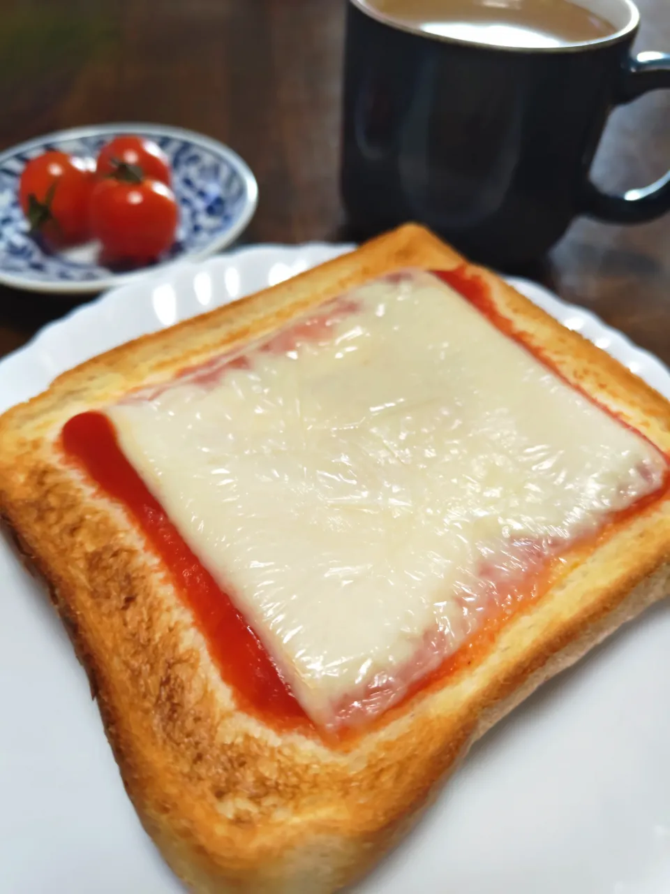 今朝の朝ごパン|macchinaさん