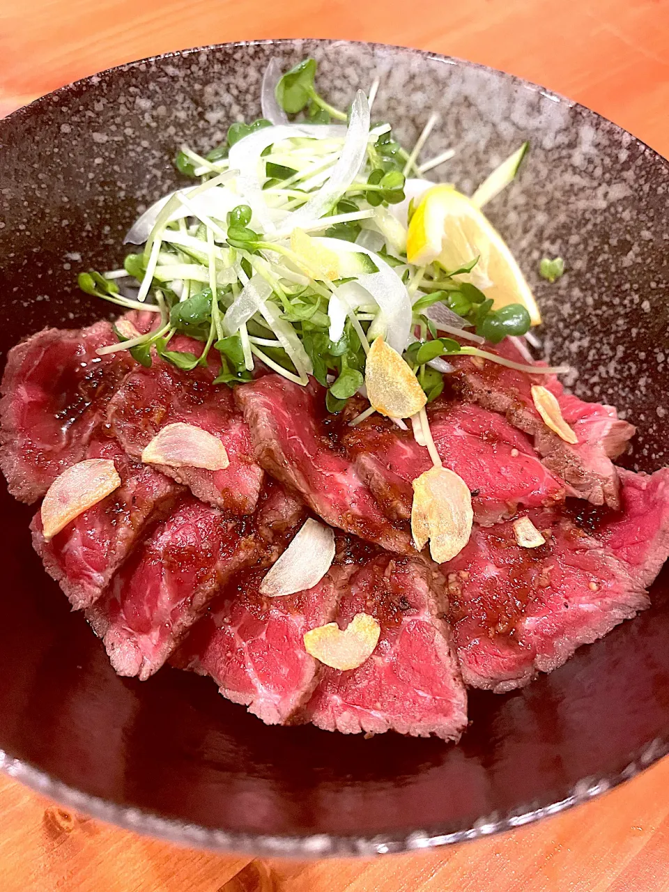 ローストビーフ丼|あいこさん