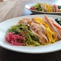 冷やし中華|古尾谷りかこさん